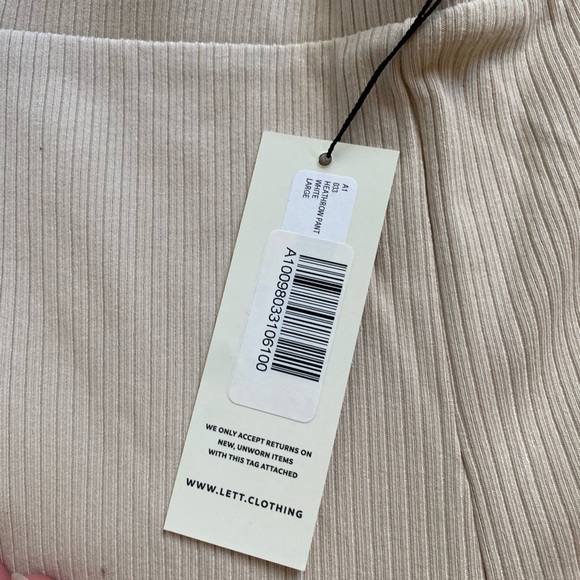 LETT two piece lounge wear - Picture 10 of 10